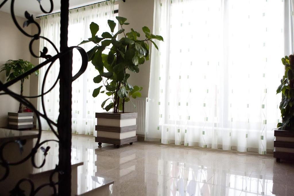 אורדאה Hotel Bulevard מראה חיצוני תמונה