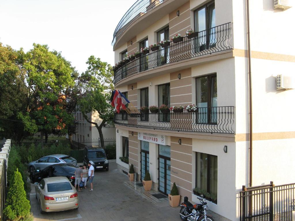 אורדאה Hotel Bulevard מראה חיצוני תמונה